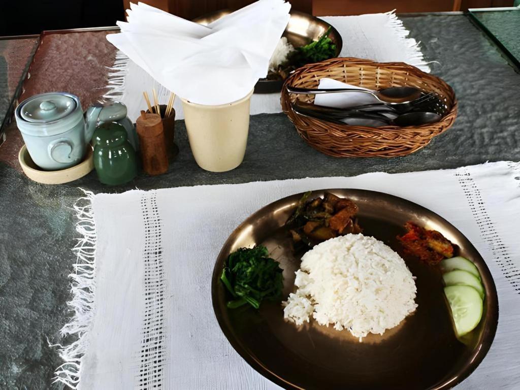하나노이 어 퍼마컬쳐 리조트 포카라 외부 사진